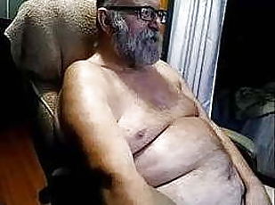 grandpa play on webcam