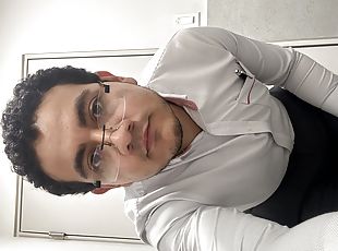 Mexican is jerking his cock at the office&#039;s bathroom 