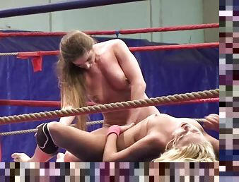 Cathy Heaven and Ivana Sugar eat each other's vags on a ring