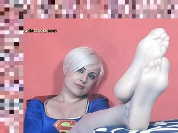 Costume-clad Italian blonde showing off her sexy tattooed feet