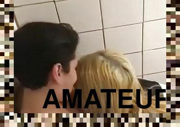 Amateur lesbians in bathroom