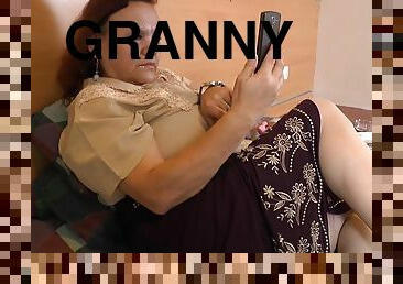 Granny Gloria masturbating latin cunt