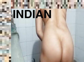 Indian amateur plump mom solo