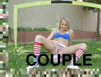 Cutes blonde in American socks performs a dick rodeo