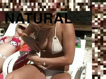 Bikini hotties flash their natural tits