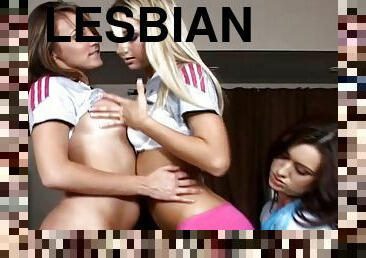 Charlie Laine allows her lesbian GFs taste her nice pussy