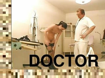 Doctor on duty is taking a thick cock so hard