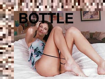 Adorable Presley Dawson toys her pussy with a bottle