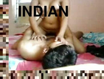 Indian girl and guy have hardcore sex in hot homemade video