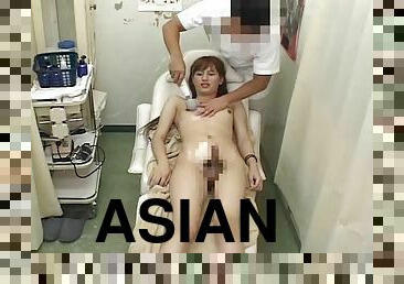 Asian shemale gives a great massage with her cock