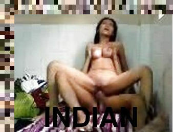 Innocent Indian babe gets drilled in the dorms