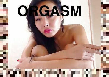 Thai horny babe live webcam orgasm