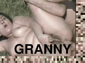 Granny in the grass taken up the asshole by her lover