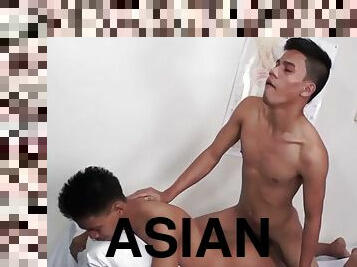 Asian twink bareback at doctors hospital before cumshot