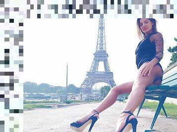 Maria flashes her sexy tits in Paris by the Eiffel Tower