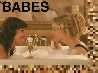 Hot Babes Bridget Moynahan and Heather Graham Sharing a Bubbly Bath