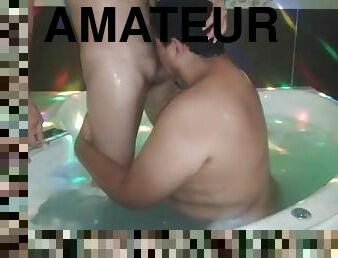 PART 2 THE YOUNG BEAR INVITED ME AGAIN TO TRY IN THE JACUZZI