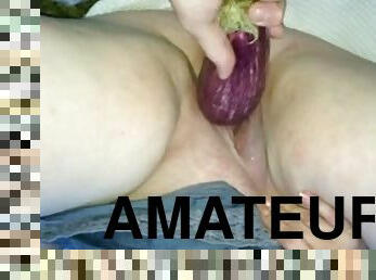 Chubby amateur skank gets her cunt fucked with an eggplant