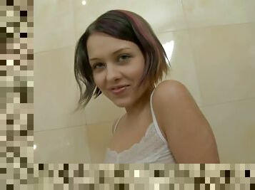 Nasty Maxine fingers her snatch whilke taking a bath