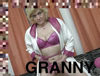Shy granny blonde mature lady masturbating her shaved pussy