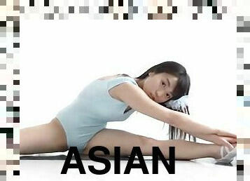 Asian teen ass is amazing in bikini bottoms