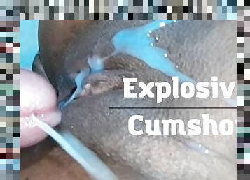 ????Explosive Huge Cumshot In College babe