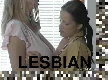 Two insatiable lesbians make out and lick each other's twats