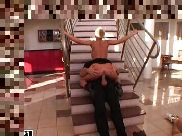 Kinky Veronika Vanoza gets fucked on the stairwell