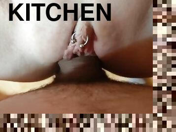 fucked a slut in the kitchen while  she washing dishes