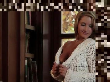 Ashley Ann Shows Off Her Everything in a Hot Video