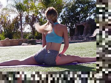 After yoga class Cherie Deville please her friend's penis on the ground
