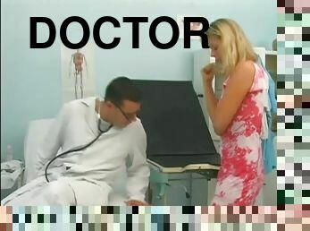Blonde Babe With Hot Ass In Hardcore Sex Action With Her Doctor