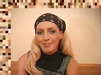 Blonde chick with a bandana gives a fantastic blowjob