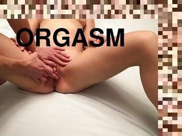 clitoris, orgasmi, amatööri, milf, sormettaminen, mälli