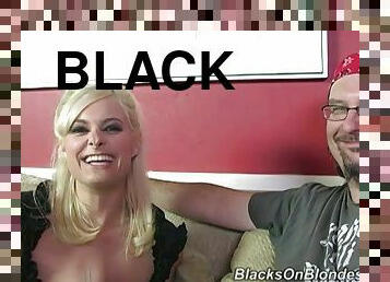 Alanna Thomas wants A Big Black Cock to Fuck her in front of her Man