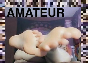 Feet Play/Ignore