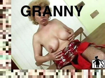 suihinotto, isoäiti-granny, teini, kova-seksi, isot-upeat-naiset, pitkät-sukat, alusasut, huora