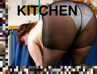 Pantyhosed BBW cleaning kitchen
