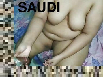 Saudi BBW Hot Stepmom Help Stepson by touch Big Cock & wearing a condom for pussy fuck