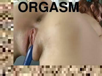 Sexy teen orgasm squirt