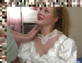 She wore her wedding dress to make naughty amateur porn