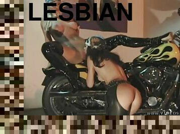 Hot Lesbians Showing Their Pussy Eating Skills