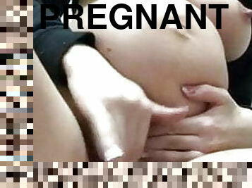 Pregnant masturbating 