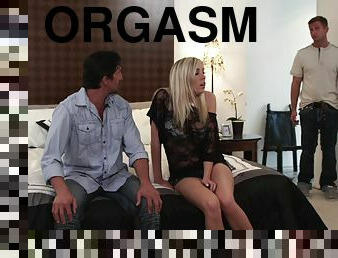 BiBi Jones gets invited for a hardcore fuck in hot orgasm