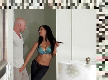 Busty Isis Love seduces Johnny Sins and fucks him remarcably well