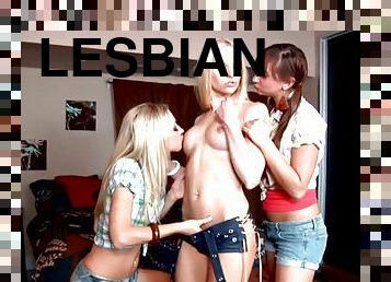 Lux Kassidy enjoys making lesbian love with her pretty GFs
