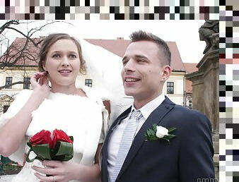 HUNT4K. Attractive Czech bride spends first night with rich stranger