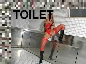 Mistress Sandy punishes herself in the toilet