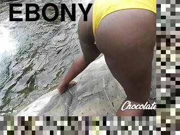 Big Booty Ig Model shaking phat ass on the rocks  slow motion ass twerk