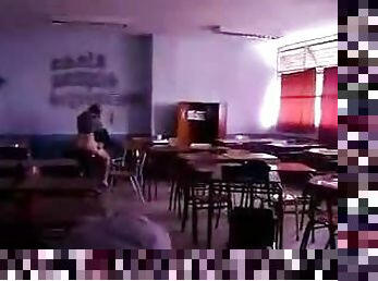 Sexy voyeur action of chick naked in a classroom!